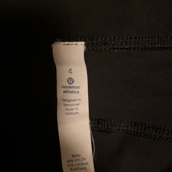 (SOLD) LULULEMON bike shorts. - Picture 6 of 8